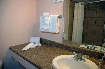 Bradford Inn & Suites Midland Exterior foto